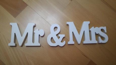 Drevený nápis Mr and Mrs - Obrázok č. 1