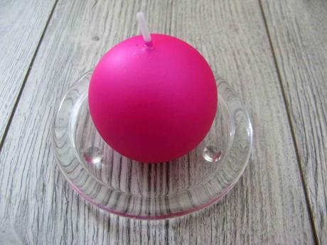 Sviečka guľa 6 cm cyklámenová matná perleť - Obrázok č. 1