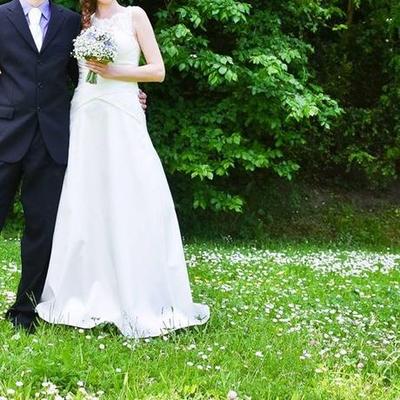 Jednoduché, veľmi pohodlné svadobné šaty - Obrázok č. 1