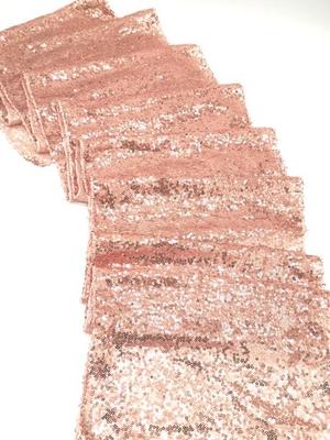 Prenájom - Flitrovaný behúň vo farbe rose gold - Obrázok č. 1