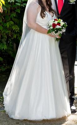 Svadobné šaty Bianco Evento - Obrázok č. 1