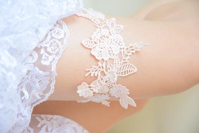 Svadobný podväzok "Elegantná jemnosť" - Obrázok č. 1