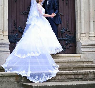 Princeznovské svadobné šaty s korzetom na viazanie - Obrázok č. 1