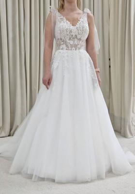 Svadobné šaty - Obrázok č. 1