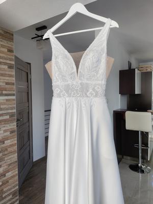 Svadobné šaty - Obrázok č. 1