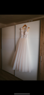 Svadobné šaty (S malé M) - Obrázok č. 1