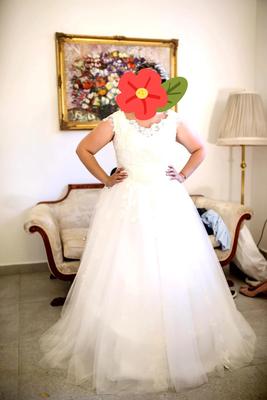 Svadobné šaty - Obrázok č. 1