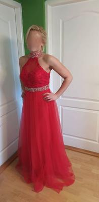 Jedinečné červené dlhé šaty,  s odhaleným chrbtom - Obrázok č. 1