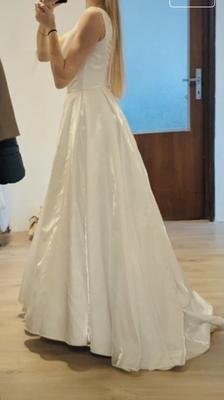 Svadobné šaty - Obrázok č. 1