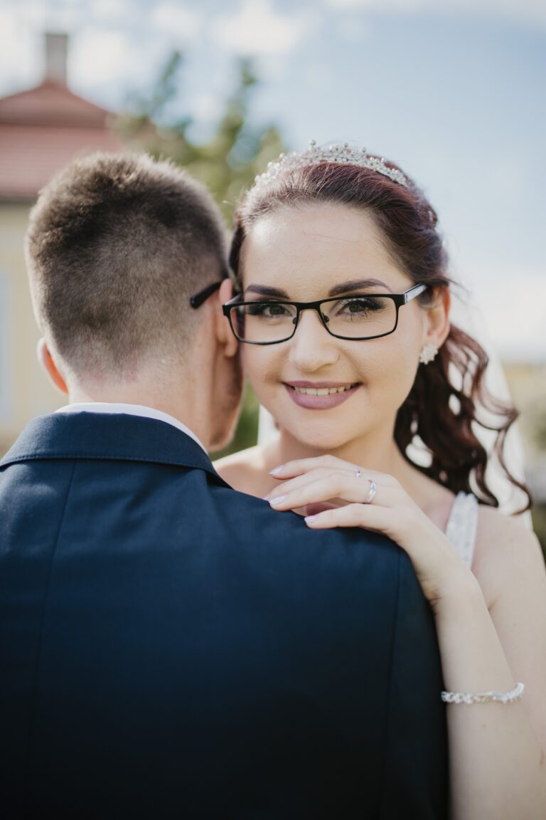 bride with glasses